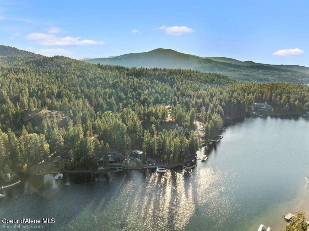 8817 W Riverview DR, Coeur d'Alene, ID 83814 photo 74