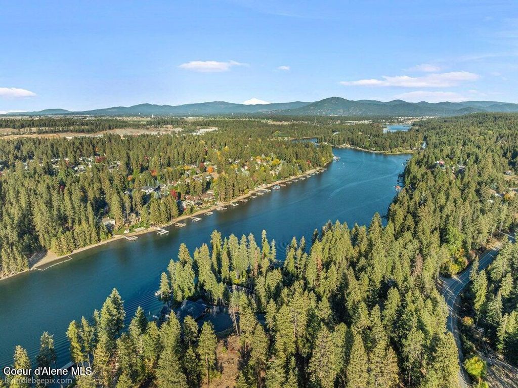 8817 W Riverview DR, Coeur d'Alene, ID 83814 photo 78