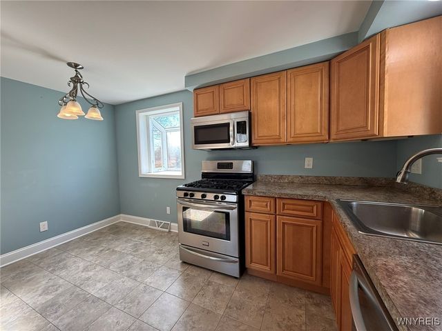 2122 Fix Road, Grand Island, NY 14072