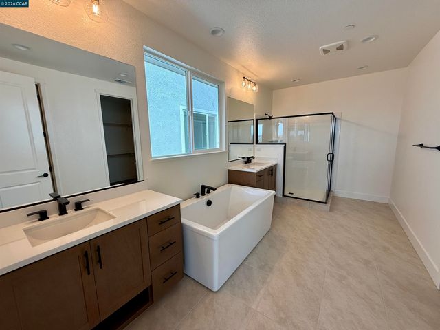 17369 Bushwick Lane, Lathrop, CA 95330