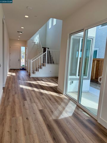17369 Bushwick Lane, Lathrop, CA 95330