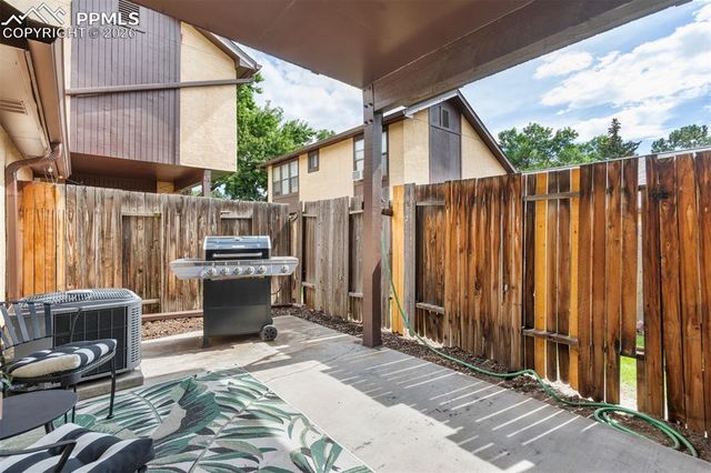 4636 Winewood Village Drive, Colorado Springs, CO 80917