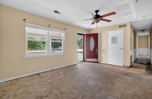 102 Montegue Street, Santee, SC 29142