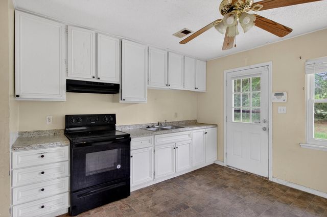 102 Montegue Street, Santee, SC 29142