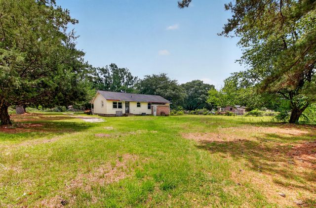 102 Montegue Street, Santee, SC 29142