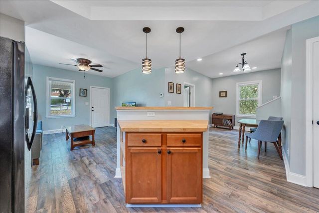 2201 Riverdale RD SE, Roanoke, VA 24014