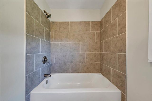 2201 Riverdale RD SE, Roanoke, VA 24014