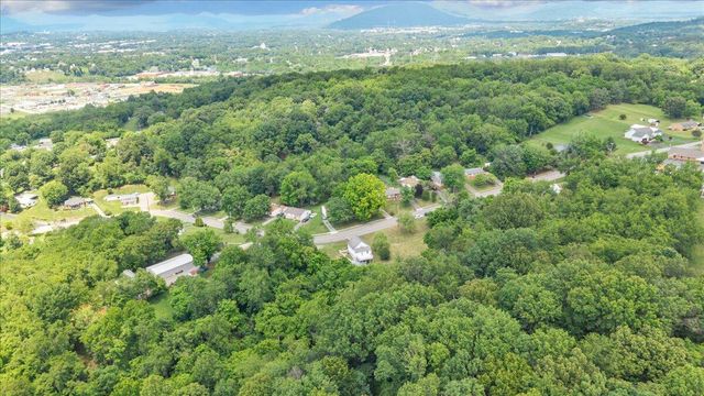 2201 Riverdale RD SE, Roanoke, VA 24014