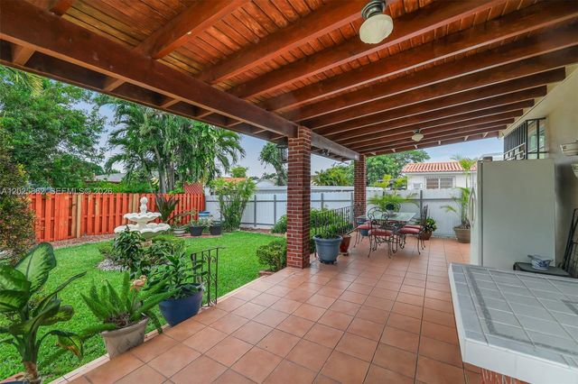 251 NW 60th Ct, Miami, FL 33126