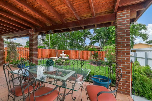 251 NW 60th Ct, Miami, FL 33126