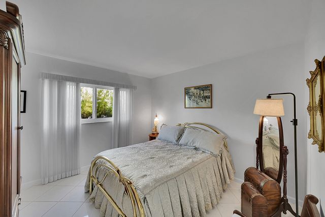 1702 S Ocean Boulevard 1, Delray Beach, FL 33483