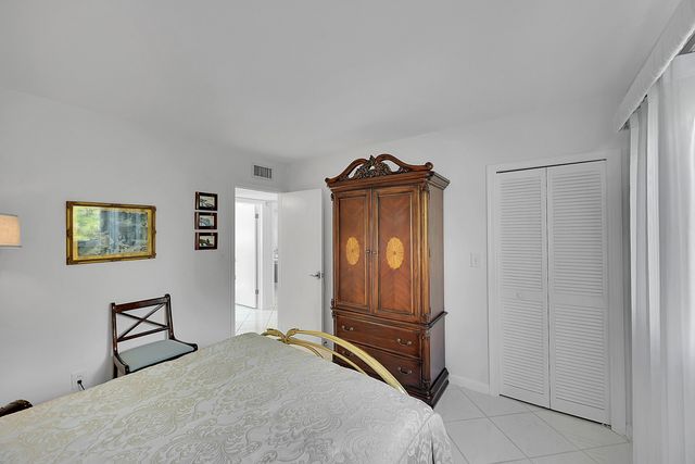 1702 S Ocean Boulevard 1, Delray Beach, FL 33483