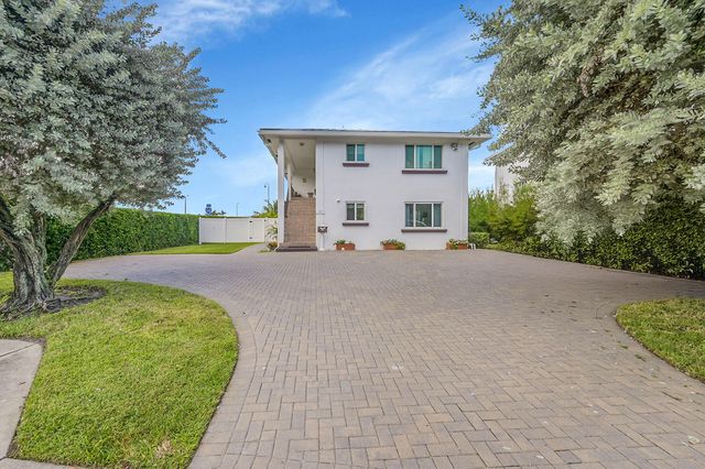 1702 S Ocean Boulevard 1, Delray Beach, FL 33483