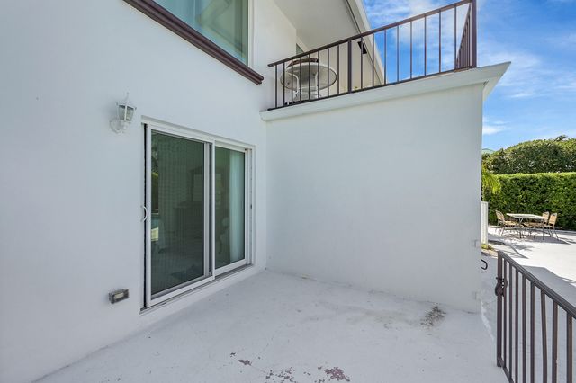 1702 S Ocean Boulevard 1, Delray Beach, FL 33483