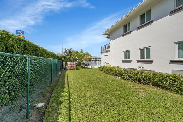 1702 S Ocean Boulevard 1, Delray Beach, FL 33483
