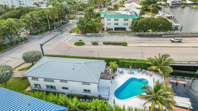 1702 S Ocean Boulevard 1, Delray Beach, FL 33483