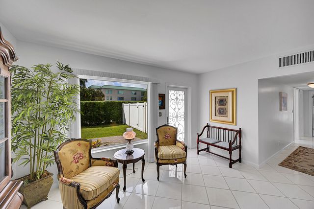 1702 S Ocean Boulevard 1, Delray Beach, FL 33483