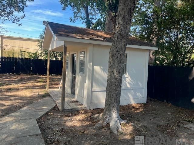 7334 Meadow Park Ave, Baton Rouge, LA 70810