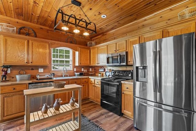 922 River Bend Road SW, Plainville, GA 30733