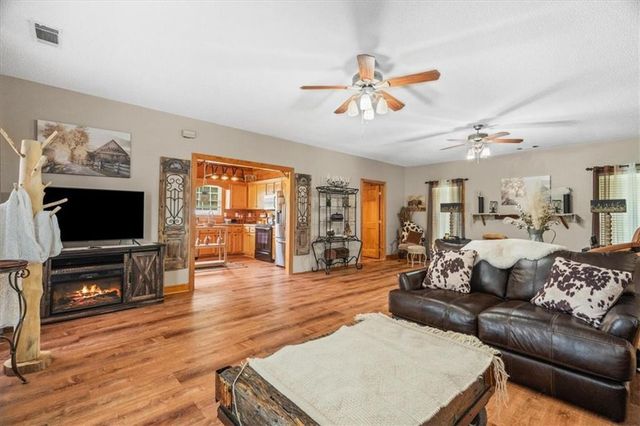 922 River Bend Road SW, Plainville, GA 30733