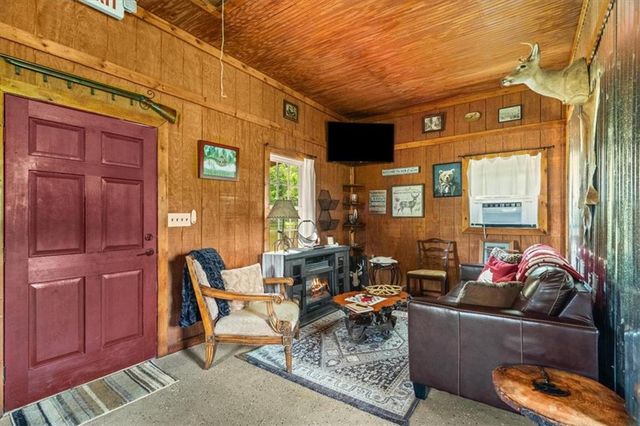 922 River Bend Road SW, Plainville, GA 30733