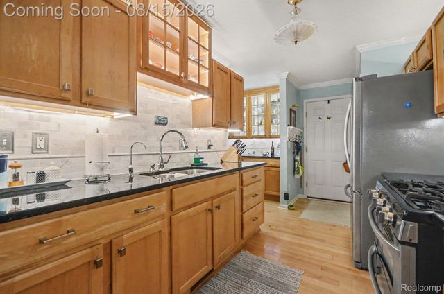 7142 Lavender Lane, Waterford Charter Township, MI 48327