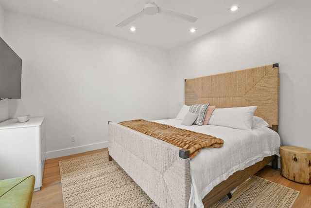 226 Oleander Avenue 3, Palm Beach, FL 33480