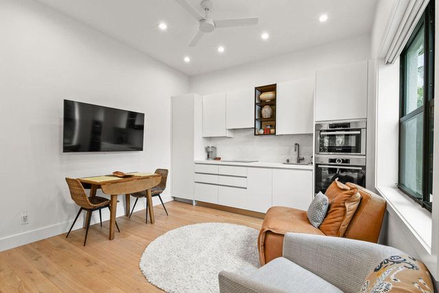 226 Oleander Avenue 3, Palm Beach, FL 33480