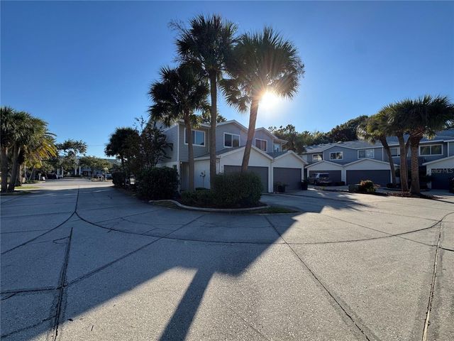 9101 JAKES PATH, Largo, FL 33771