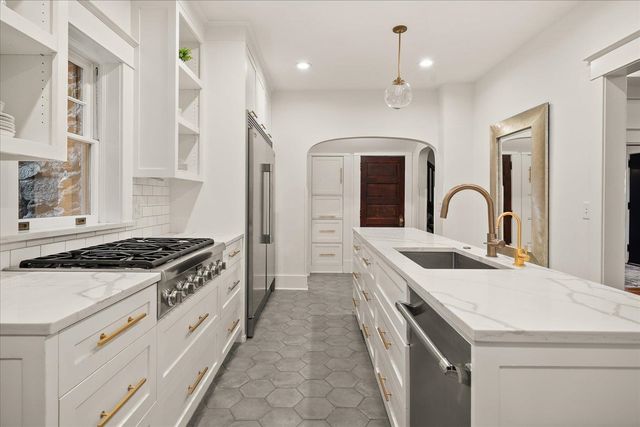 520 E 11th Ave, Spokane, WA 99202