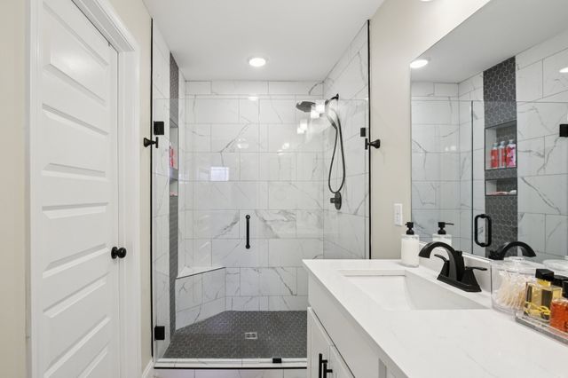 1010 Addler Dr, Springfield, TN 37172