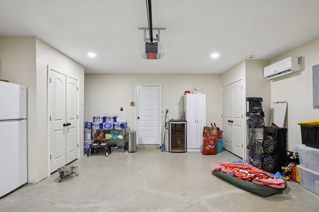 1010 Addler Dr, Springfield, TN 37172