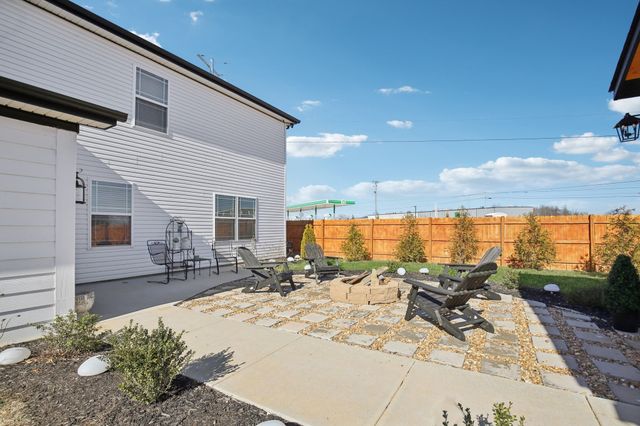 1010 Addler Dr, Springfield, TN 37172