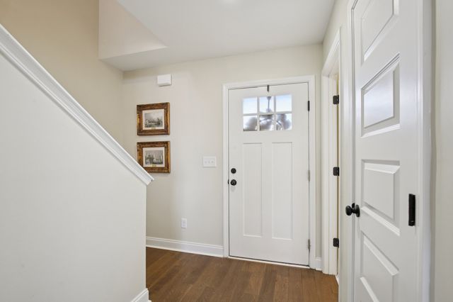 1010 Addler Dr, Springfield, TN 37172