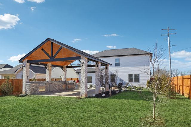 1010 Addler Dr, Springfield, TN 37172