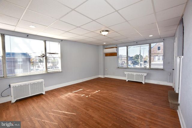 2747 S 7TH ST, Philadelphia, PA 19148