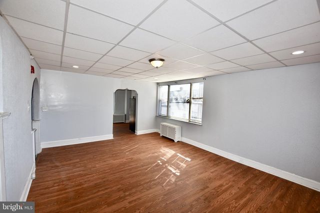 2747 S 7TH ST, Philadelphia, PA 19148