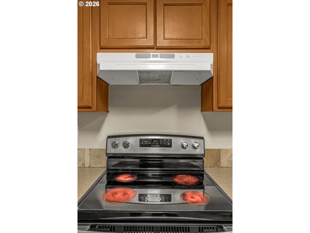 17151 Se ALDER St, Portland, OR 97233