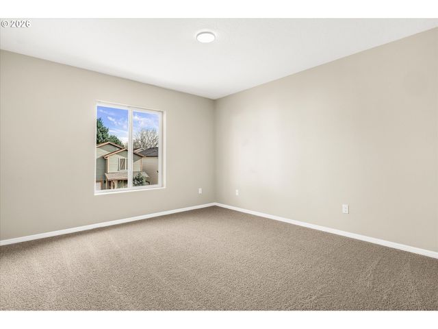 17151 Se ALDER St, Portland, OR 97233