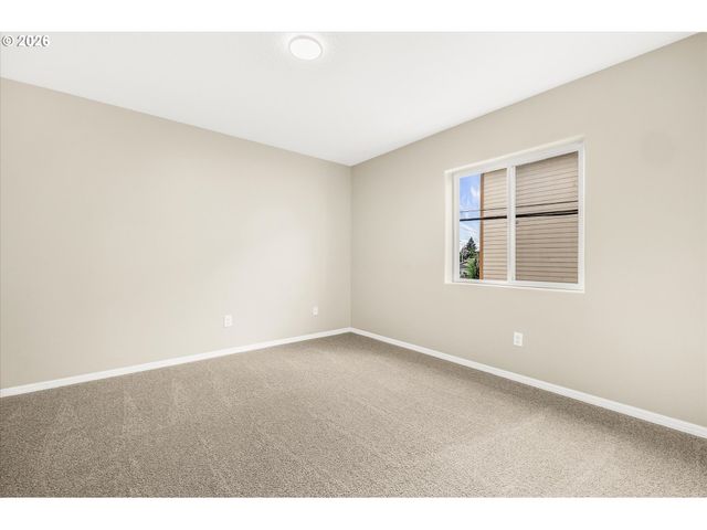 17151 Se ALDER St, Portland, OR 97233