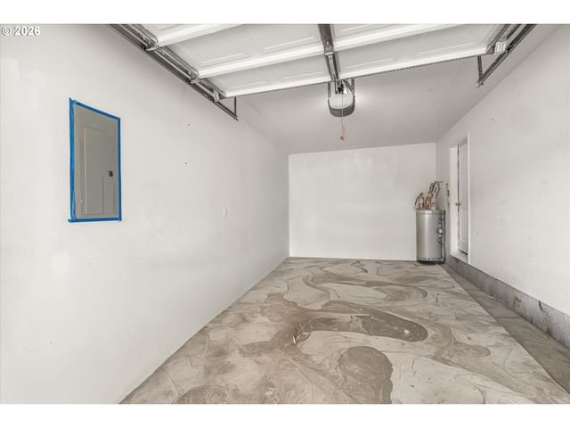 17151 Se ALDER St, Portland, OR 97233