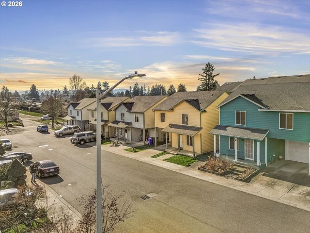 17151 Se ALDER St, Portland, OR 97233