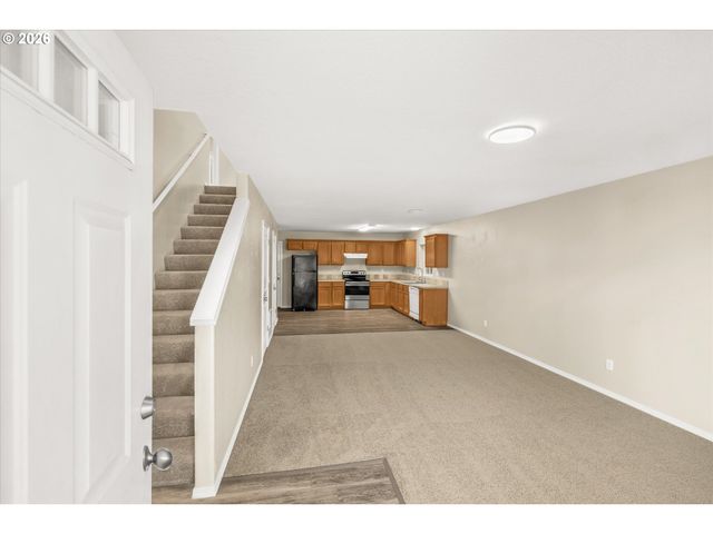 17151 Se ALDER St, Portland, OR 97233