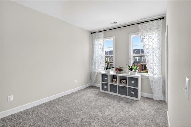 4116 Isaac CIR, Williamsburg, VA 23188