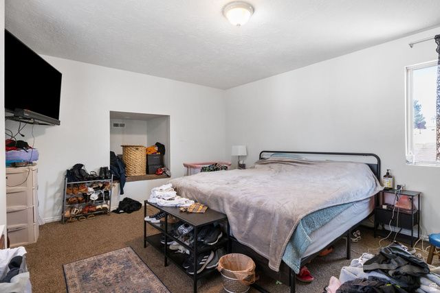 1760 W SUGAR FACTORY RD, West Jordan, UT 84088