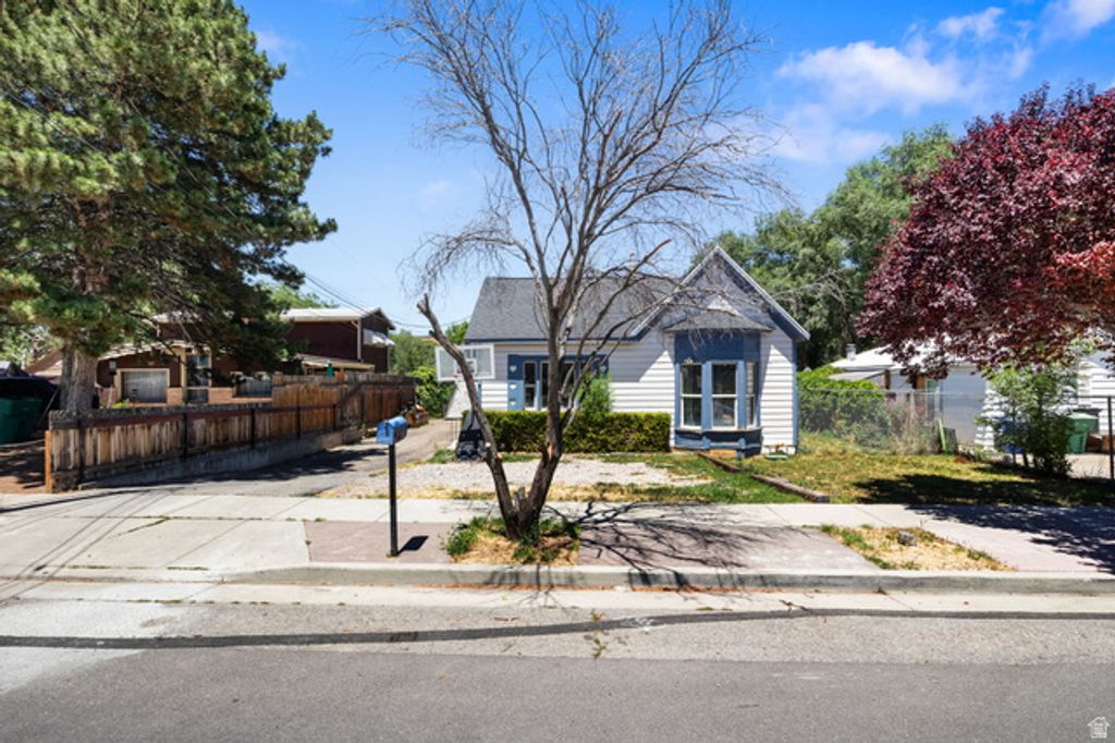 1760 W SUGAR FACTORY RD, West Jordan, UT 84088