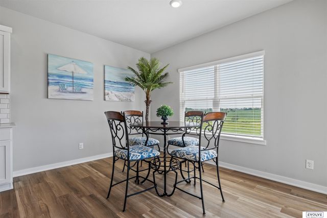 17675 Rose Lane Road, Omaha, NE 68136