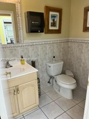 2424 SW 22nd St, Miami, FL 33145