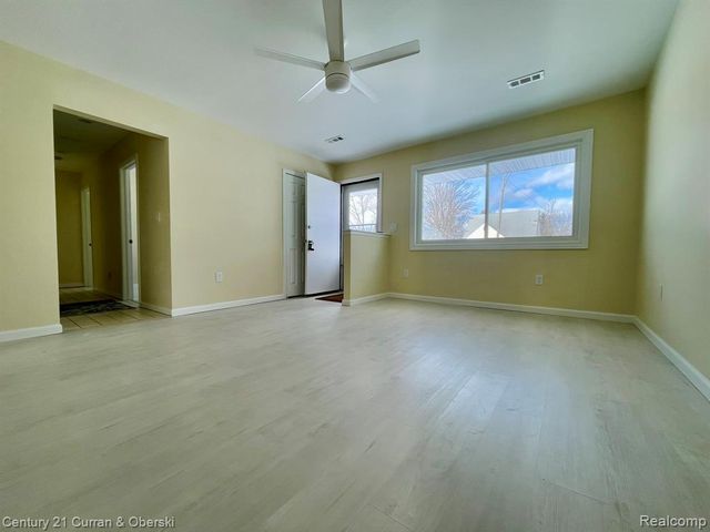 26141 Yale Street, Inkster, MI 48141