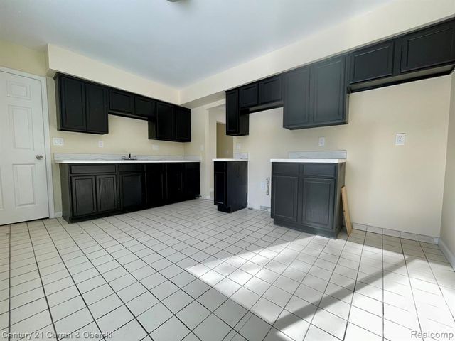 26141 Yale Street, Inkster, MI 48141